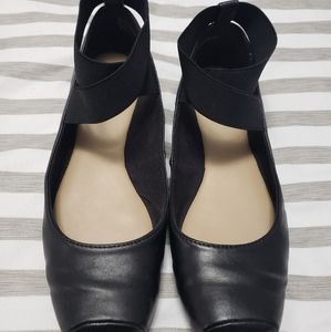 Black Ballet Flats